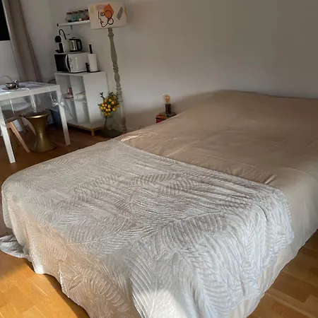 De 35 M2 Homestay